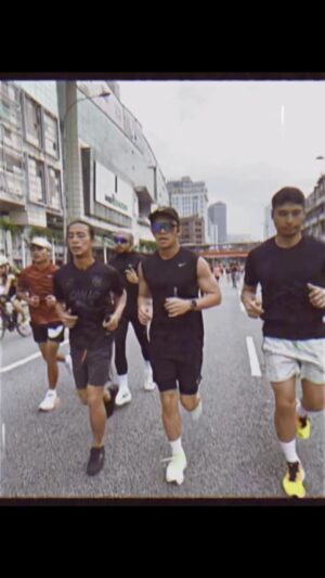 Aedy Ashraf Instagram - Sunday morning run with @challorun