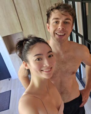 Aggie Hsieh Instagram - @aloyoga first thing in the morning 🧡 what a workout #alomoves 
Day 3: Balance & Lengthen Pilates Flow