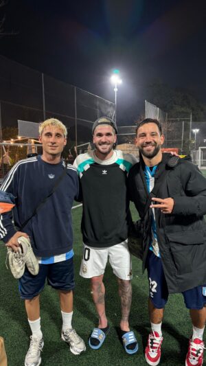 Agustín Sierra Instagram - Salió fulbito con el Motor 🏆🇦🇷🤩
