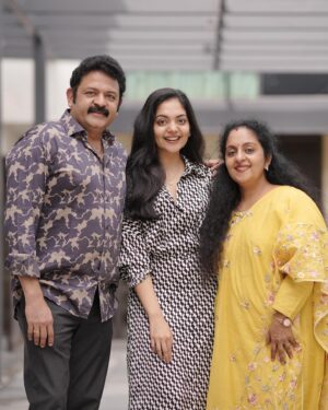 Ahana Kumar Instagram - my parents with their first experimental project