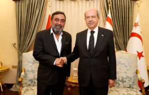 Ahmet Yenilmez Instagram - Kuzey Kıbrıs Türk Cumhuriyeti Cumhurbaşkanımız Sayın Ersin Tatar Bey kabul buyurdular .
Kendileriyle kültür sanat özellikle de 1974 Barış Harekatı 50.yıl münasebetiyle düşüncelerimizi paylaştık .
Kendilerinin kültür sanat üzerine fikirlerinden ziyadesiyle istifade ettik.
Kabullerine ve misafirperverliklerine teşekkür ederiz .