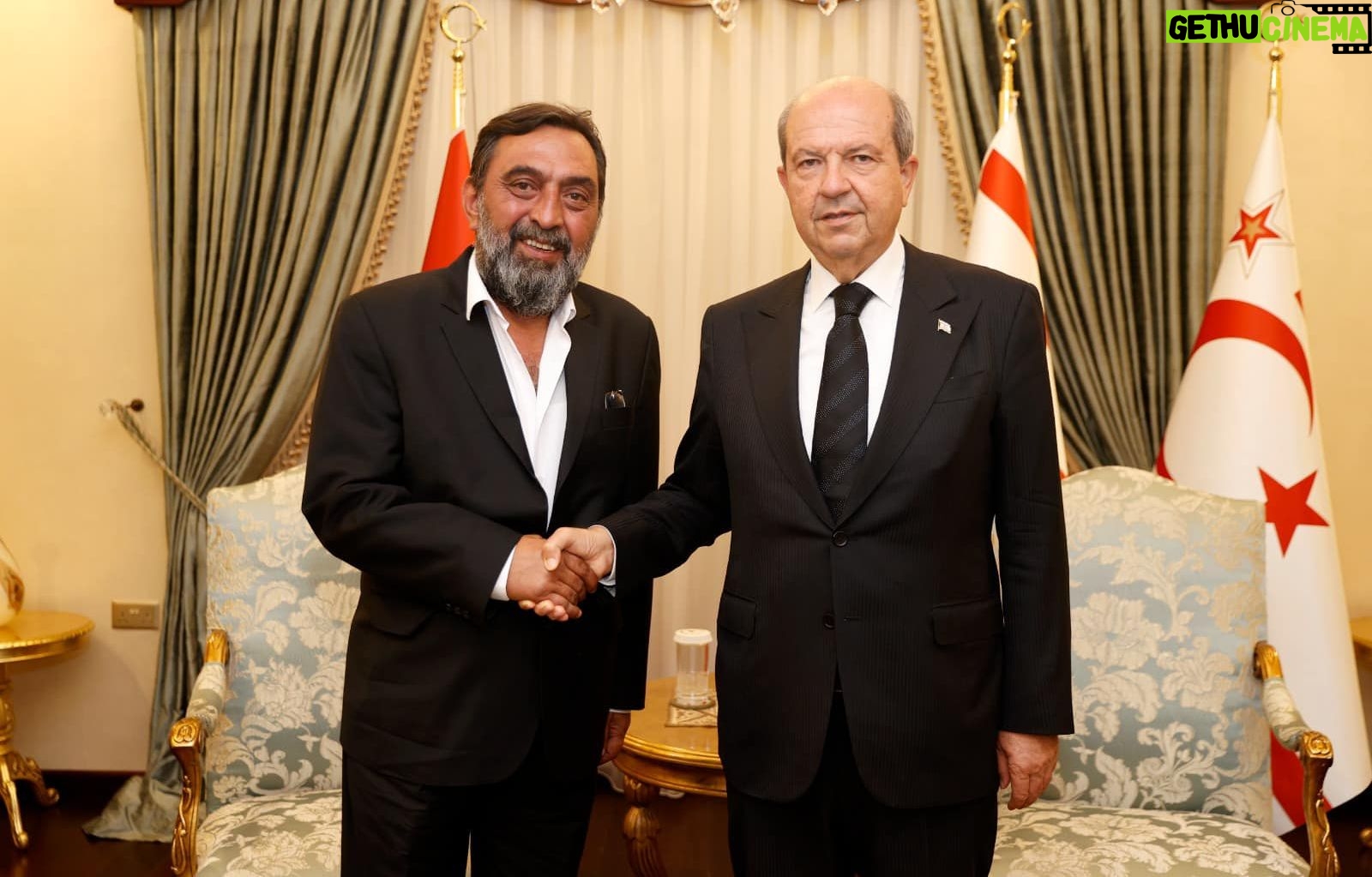 Ahmet Yenilmez - 3.5K Likes - Kuzey Kıbrıs Türk Cumhuriyeti Cumhurbaşkanımız Sayın Ersin Tatar Bey kabul buyurdular .
Kendileriyle kültür sanat özellikle de 1974 Barış Harekatı 50.yıl münasebetiyle düşüncelerimizi paylaştık .
Kendilerinin kültür sanat üzerine fikirlerinden ziyadesiyle istifade ettik.
Kabullerine ve misafirperverliklerine teşekkür ederiz .