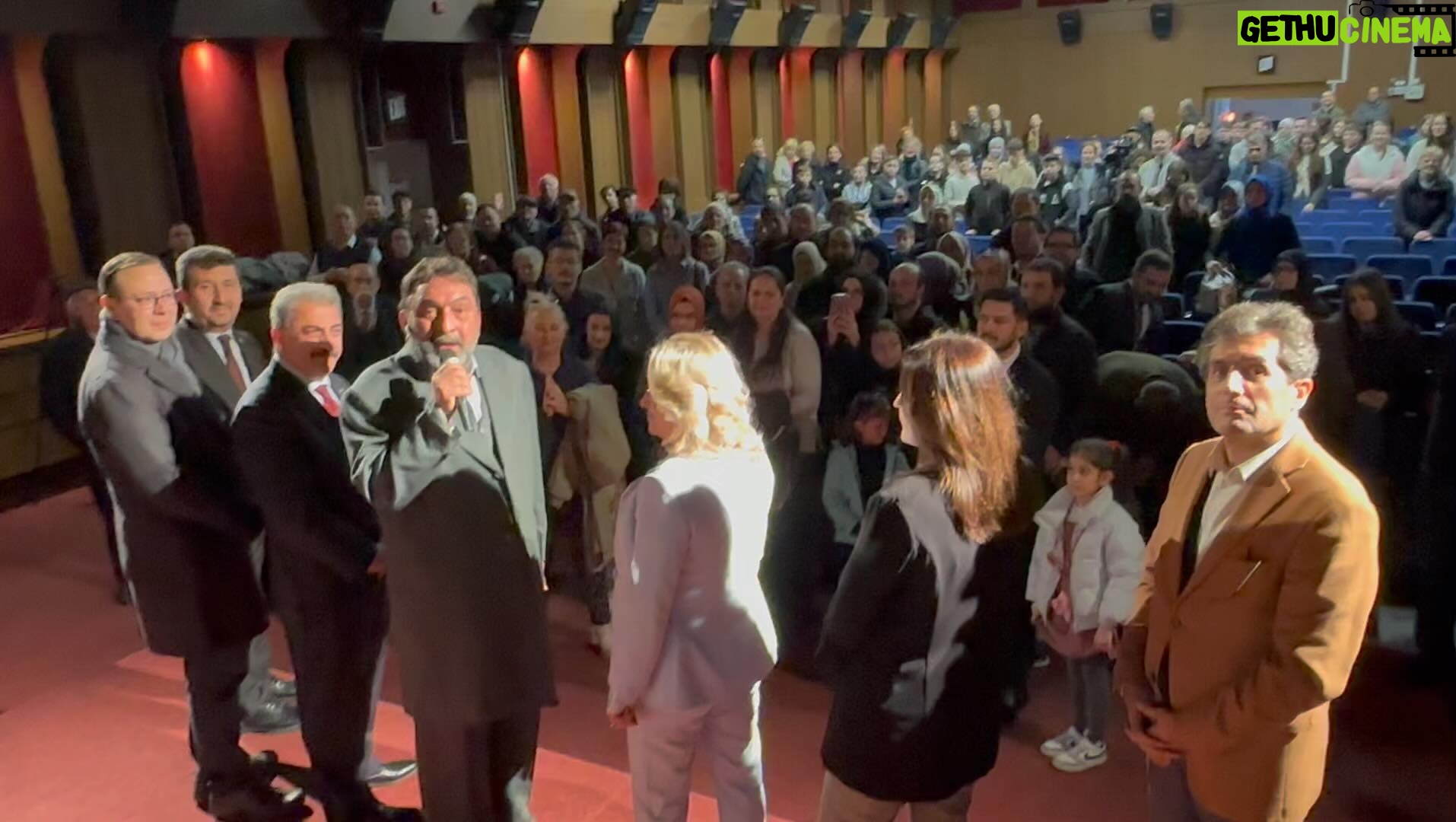 Ahmet Yenilmez - 787 Likes - Zat-ı Devletleri @tcbestepe Saygıdeğer @RTErdogan ‘a merhum #MehmetAkifErsoy ‘un hemşehrileri “ #MehmetAkifErsoy’un babası Tahir Efendi’nin Kosova İpek Şuşisa’da doğduğu evin #MehmetAkifErsoyMüzesi olsun istirhamında bulunuyorlar .
Arz ederim.
NOT: RT ederek destek lütfen