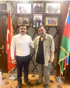 Ahmet Yenilmez Instagram - Karabağ Kahramanı Azerbaycan milli kahramanlık madalyası sahibi  Gazi İbad Huseynli kardeşime misafirlerliği için teşekkür ediyorum .