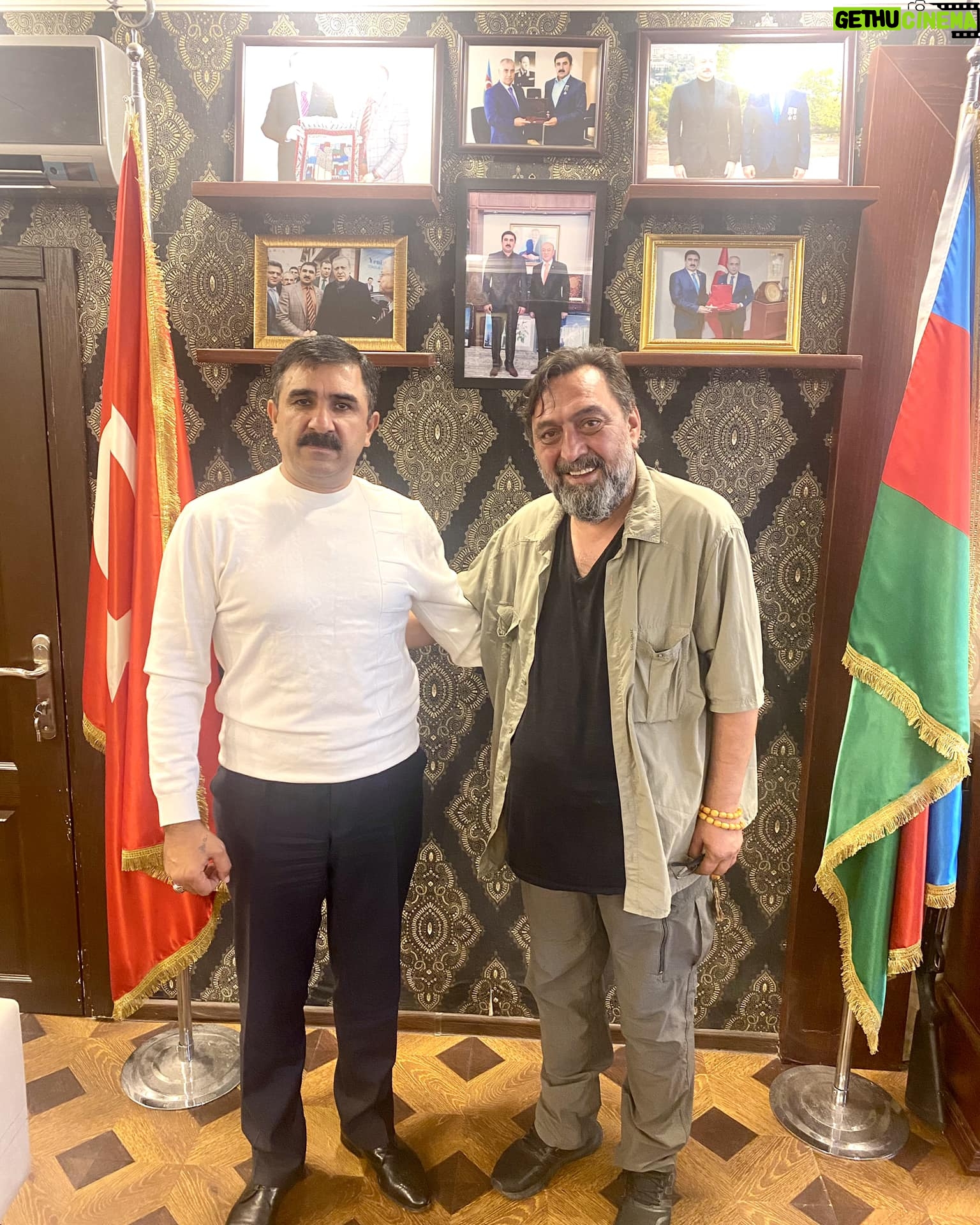 Ahmet Yenilmez - 5.9K Likes - Karabağ Kahramanı Azerbaycan milli kahramanlık madalyası sahibi Gazi İbad Huseynli kardeşime misafirlerliği için teşekkür ediyorum .