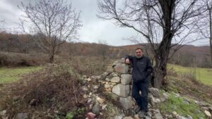 Ahmet Yenilmez Instagram - @tika_turkey ‘den istirhamımızdır.
Mehmet Akif Ersoy’un babası Tahir Efendi’nin Kosova İpek Şuşisa’da doğduğu evin kalıntılarının yerine bir çalışma yapılsa, orası da Türkiye Cumhuriyeti Devleti’nin bir teşekkür nişanesi olarak Şuşisalılara hediyesi olsa güzel olmaz mı?