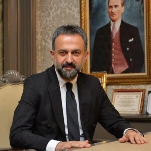 Ahmet Yenilmez Instagram - 4’e karşı 2446oy alarak tekrar ikinci kez @ank_kentkonseyi başkanlığına seçilen Sayın Halil İbrahim Yılmaz kardeşimi kutluyor başarılar diliyorum.