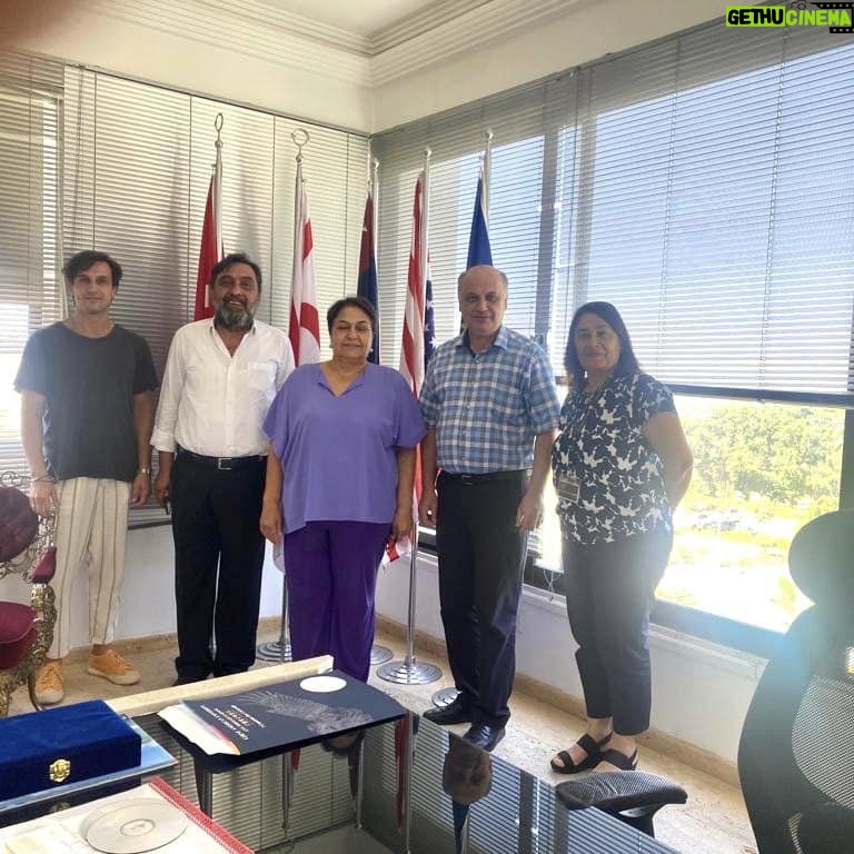 Ahmet Yenilmez - 565 Likes - Sayın Prof. Dr. Neriman Saygılı Hocamızın mihmandarlığında @girneamerican Rektörü Sayın Prof. Dr. Sayın Ali Haydar Hocamızdan 1960’da üniversite öğrencilerinin vatan savunması için yazdıkları destan ile 2023’de üniversiteler devleti #KKTC ‘nin hikayesini dinledik .
Sayın Muharrem Özdemir kardeşim senden dinlediğim #KKTC tarihinin destansı vatan savunmasını özellikle de “İncir Ağacı” hikayesinden sonra ağlayabilmenin nasıl bir nimet , ağlayamamanın ise nasıl bir ailelik olduğunu iliklerime kadar hissettim .