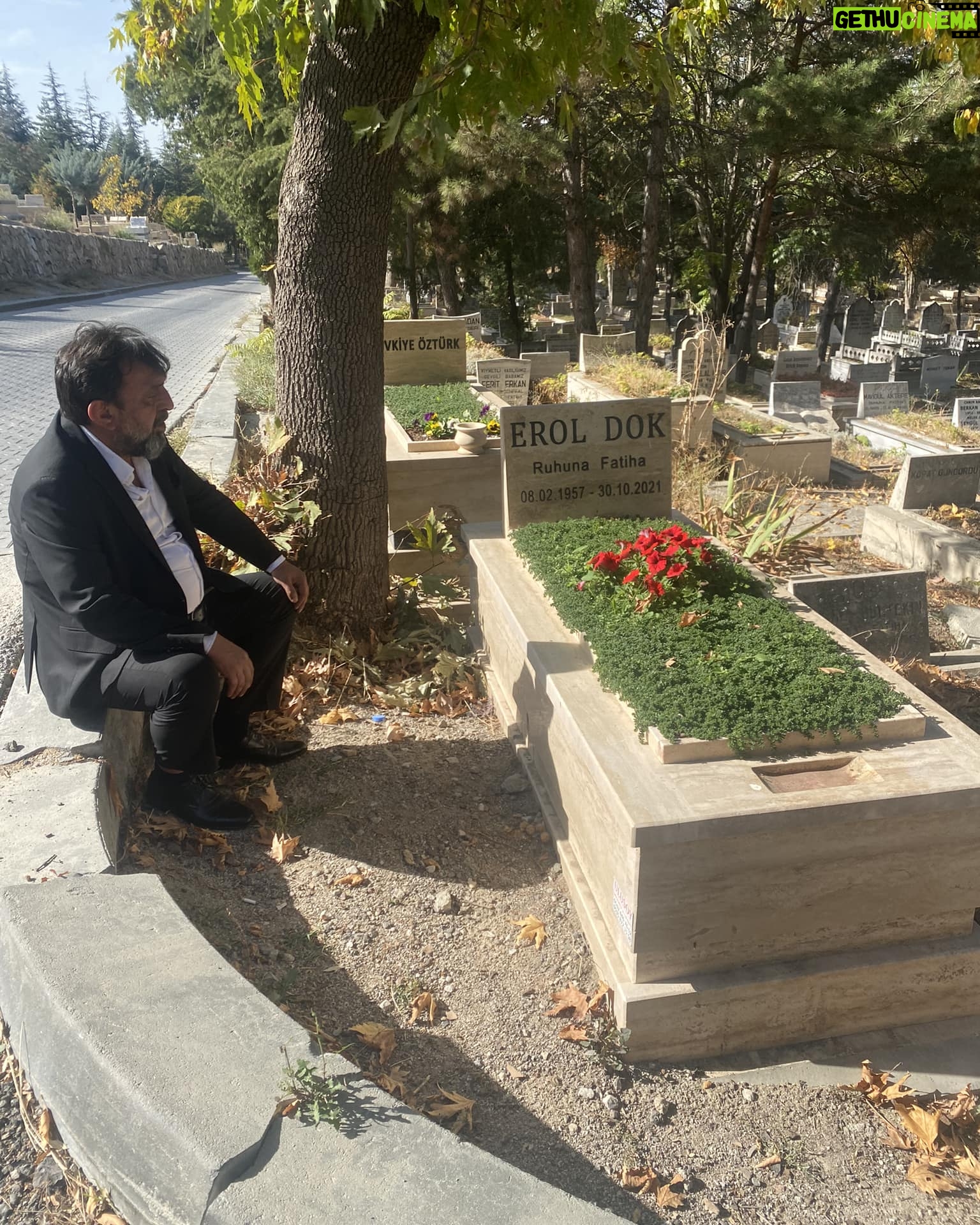 Ahmet Yenilmez - 2.7K Likes - Ankara sensiz çok kekremsi
Mekanın cennet olsun #ErolDok Ağabeyim
Fatiha …