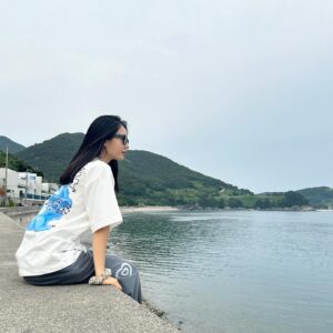 Ahn Eun-jin Instagram - .
tvN 언니네 산지직송🌟
매주 목요일 8시 40분
첫만남 부터 남해까지,,,🥰