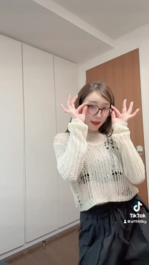 Ai Kago Instagram - ♡加護、たまには踊ってみてる♡