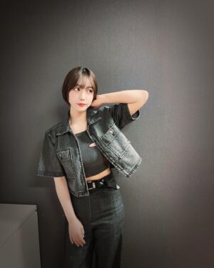 Aimi Instagram - 🩶