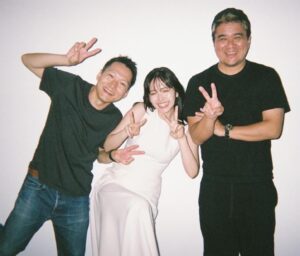 Airi Suzuki Instagram - @ray.magazine 

卒業号も本日で店頭に並ぶのはラストでした💐😭
伝えたいことはいつまで経っても山ほどあるけど、、、

とにかく心からの感謝と愛でいっぱい☺︎
これからもずっと、Rayを見守り続けます♡

約10年、本当に本当にありがとうございました！！🫶

大切な仲間に出会えて、わたし幸せです！！！！

本日をもって本当に本当に卒業！！！🎓😢✨

#といいつつ
#思い出写真はまだ載せます🤭