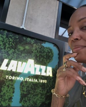 Aisha Tyler Instagram - European road trip from Florence through the Italian alps to Amsterdam for fish eggs and tiny adorable beers. Found a disco Delorean 🕺🏾 🏔️