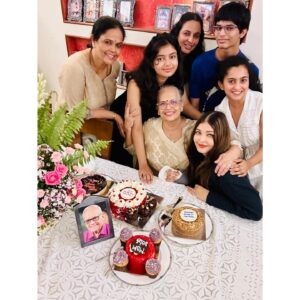 Aishwarya Rai Instagram - ✨❤️Love you Birthday girl, dearest Mommy-Doddaaa🥰💖