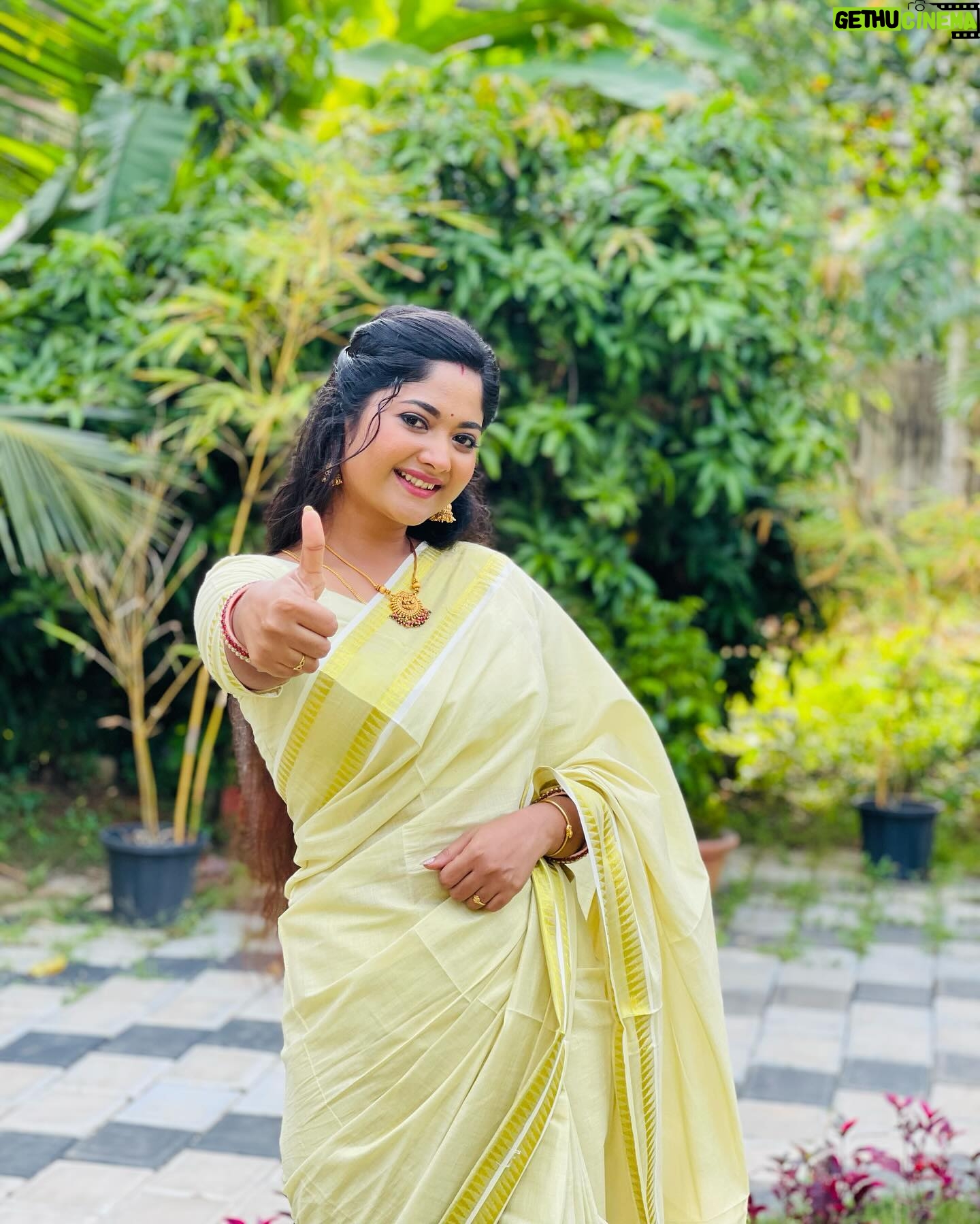 Aishwarya Ramsai - 11K Likes - Everything’s gonna be super duper 🤩👍🏻
:
Checkout this page 👉🏻 @brianna__couture for amazing collections ❤️
:
#actress #aishwaryaramsai #onam #saree #bekind #staysafe #kerala #serial #mounaragam #kalyani