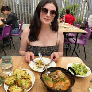 Aisling Bea Instagram - Creating A Brat summer. 🍏 

Featuring @theamyannette & @steenrasko - two of my loves who I would HIGHLY recommend going to see at zee Edinburgh Fringe. @edfringe
