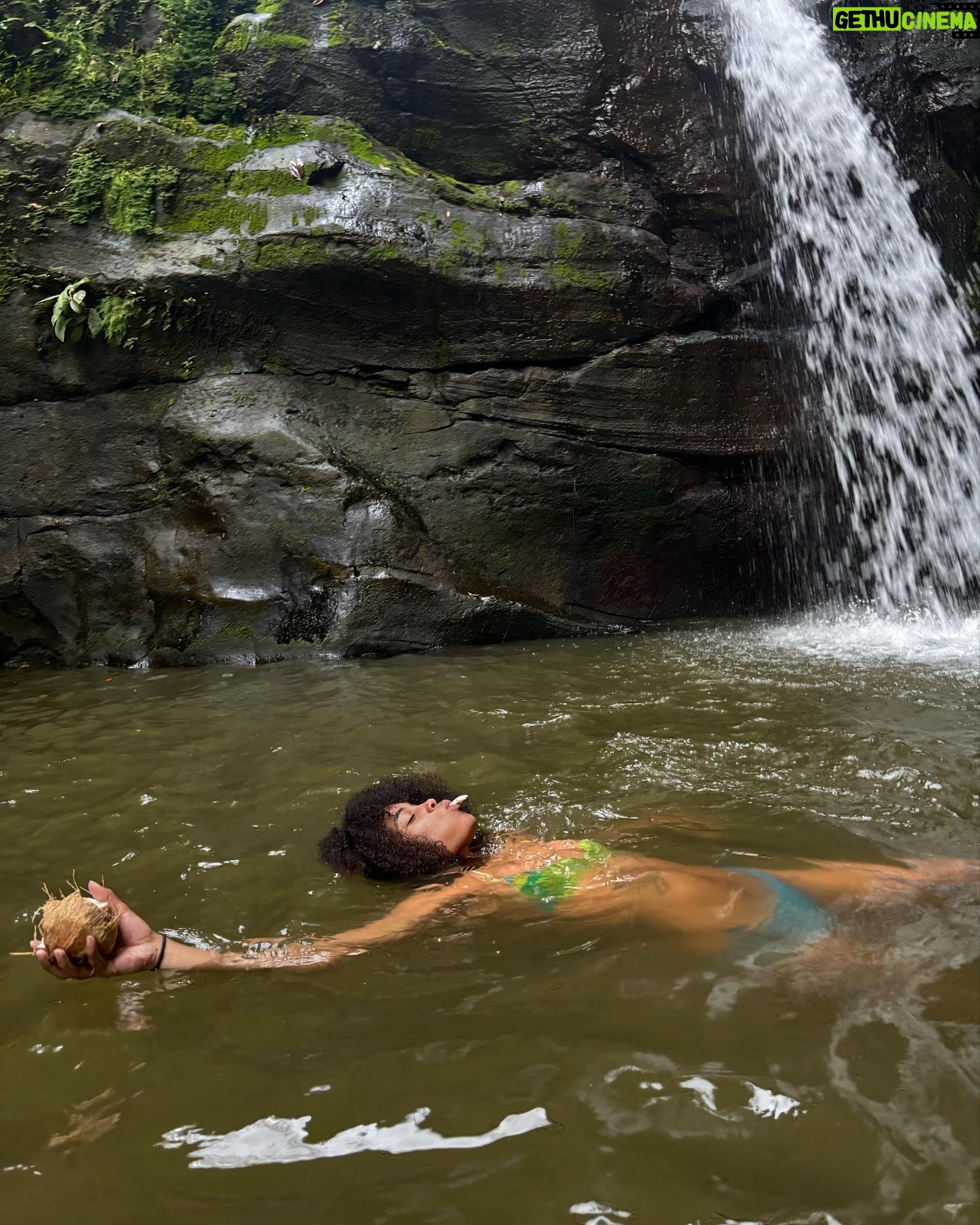 Ajani Russell - 2.6K Likes - Bliss is truly just eating a coconut you opened with only your hands under a waterfall.
I went on a very special retreat with @theintuitionschool.co last month. I attended as a cohost and a teacher but I learned so much on this trip I might as well have been a student. So many lessons and experience that will never be articulated because the land doesnāt speak english. This particular day at the waterfall I released something that no longer served me, I saw many lil frogs and I learned how to crack open a coconut on a rock (El saw me do this and said ādamn youāre carribean afā š) I reconnected with myself and my roots in ways I didnāt know I wanted but definitely needed. The first of many Costa Rica photo dumps. Canāt wait to share the rest with yāall. š«¶š¾
