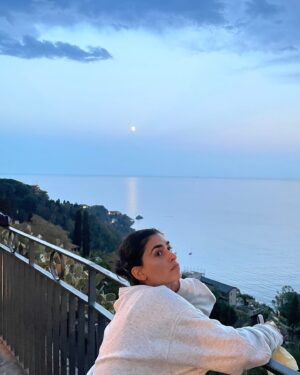 Akaash Singh Instagram - Happy birthday to this beautiful, fiery, silly, pure soul. I've truly never met anyone like you. And the more I know you, the more I love you. There's no one I'd rather live with, laugh with, and sometimes fight with. Tujh mein Rab dikhta hai.
