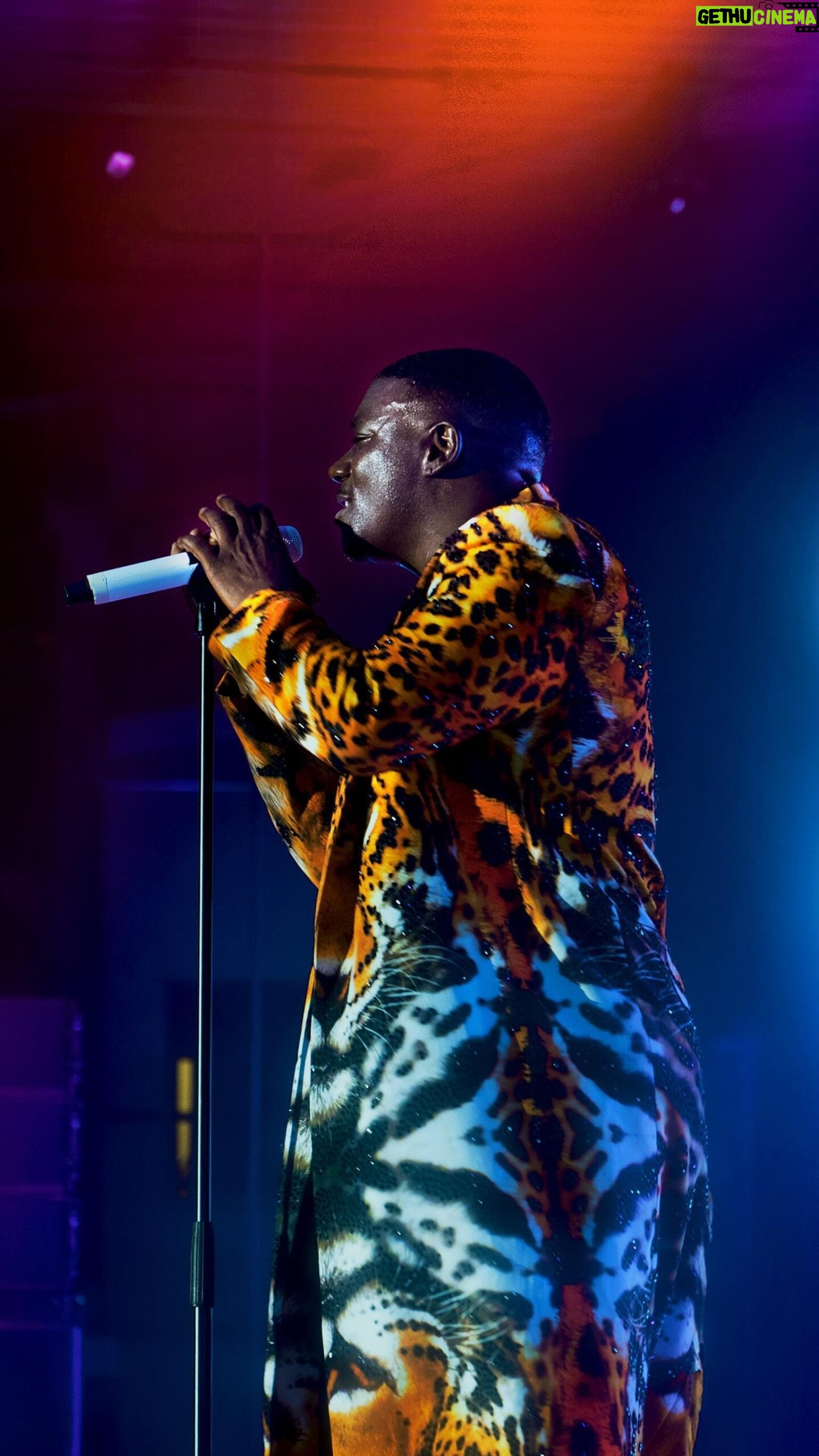 Akon - 3 Likes - Thereโs Nothing Like The Superfans! #akon #superfantour