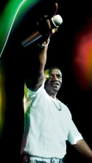 Akon Instagram - 📸 @bydavidquinn