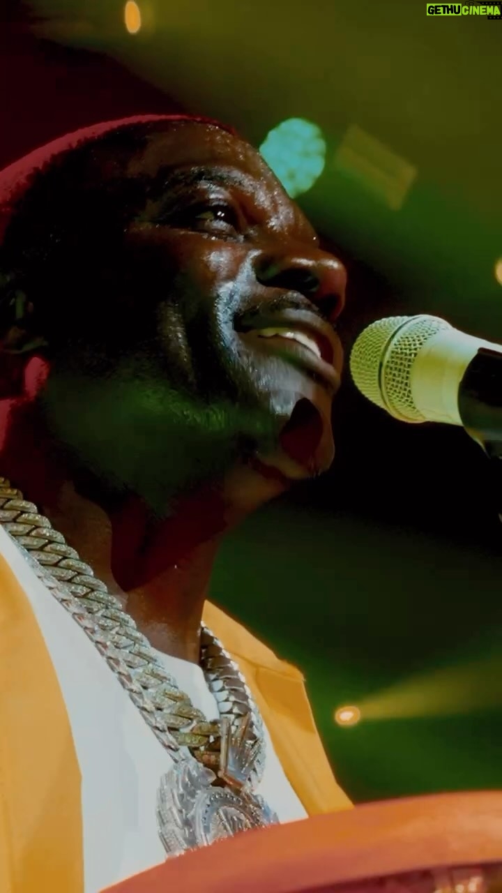 Akon - 3 Likes - Love To Brussels! ๐ง๐ช #akon #superfantour