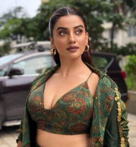 Actress Akshara Singh HD Instagram Photos and Wallpapers August 2024