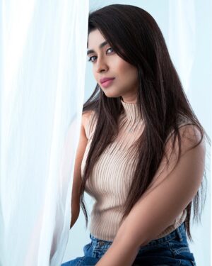 Akshita Bopaiah Instagram - Dnt race take ur time 🕰️..

#stylish #akshithabopaiah #southactress #fashionstyle