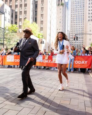 Al Roker Instagram - 3x @olympics #goldmedalist @gabbythomas was on our @todayshow plaza and went #roundthehorn with me as you can see in the photos by @photonatr
