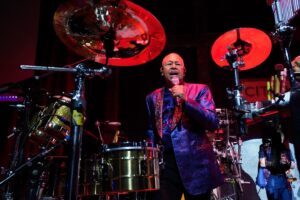 Al Roker Instagram - Still processing the early #surpriseparty @debrobertsabc threw for me celebrating my 70th birthday with family and friends. I’m much more comfortable being the one giving the party than being on the receiving end. This was overwhelmingly amazing and it’s still sinking in. @earthwindandfire so incredible. Thank to them, especially @philipbaileyewf @verdine_white and @ralph_johnson.ewf