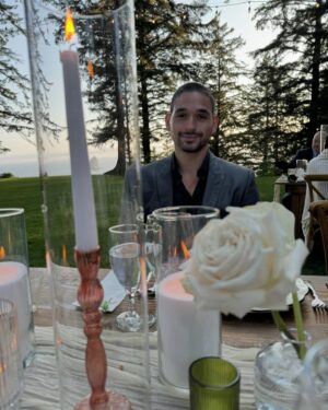 Alan Bersten Instagram - Congratulations to the Nyemcheks! 🎉🩵 
It was such a beautiful wedding.
I love you both so much!!! 
@kikinyemchek @koko_iwasaki