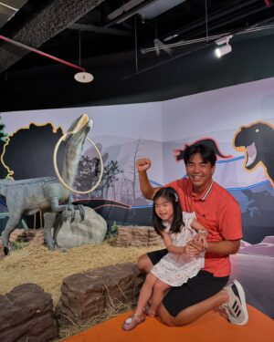 Alan Kuo Instagram - 爸爸們我們一起加油
父親節快樂🫡💪🏽

#FathersDay #JayChou #告白氣球