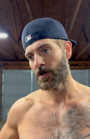 Alan Powell Instagram - Some post thanksgiving break thoughts, a full beard and a random hair sticking out the side of my head - if you’re not interested in any of those then def keep scrolling 

Hope you had a fulfilling time with family and friends this last week.. hope you’re feeling refreshed going into this one..