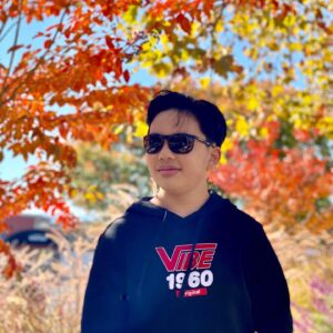 Albert Tsai Instagram - Happy Thanksgiving everyone!!🍁🦃 #Thanksgiving is a time of family and gratitude ❤️ I’m thankful for my family, friends, and all of you guys!✨