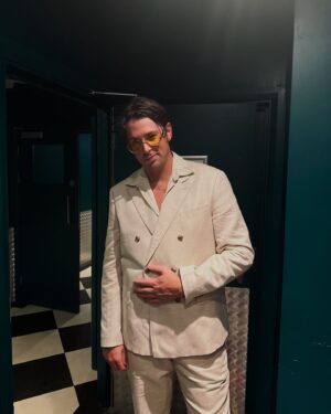Albin Lee Meldau Instagram - Margate, we had a blast! Big thanks to my mate @jacksavoretti for having me as the support act on his magnificent show! ❤️❤️❤️