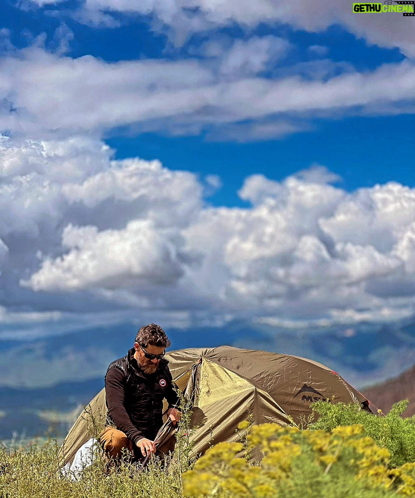 Aldo Kane - 2.5K Likes - Epic few weeks on Expedition and now hightailing it back home, before @annawmson gives birth. Don't think I'll get away with missing it a second time. 😅 🤪 🎬 ⛰️
Why things are seen? Back on the optics like the old days 🤣 Shape, Shine, Shadow, Silhouette, Spacing, Movement. 🔭
So many positive effects of spending time in nature, eating together, bathing together, waking with the dawn chorus with a common purpose. Vitamin N in abundance. 🌳
#Expedition #filming #Adventurefilming #Adventure #mountains #mentalhealth #fitness #expeditionfit @canadagoose @swarovskioptik_outdoor