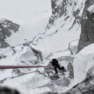 Aldo Kane Instagram - Arête des Cosmiques, a cracking way to finish off our time in the Alps. Vallee Blanch yesterday and a classic winter traverse today with @documentalism 

#chamonix #climbing @documentalism @canadagoose #aretedescosmiques