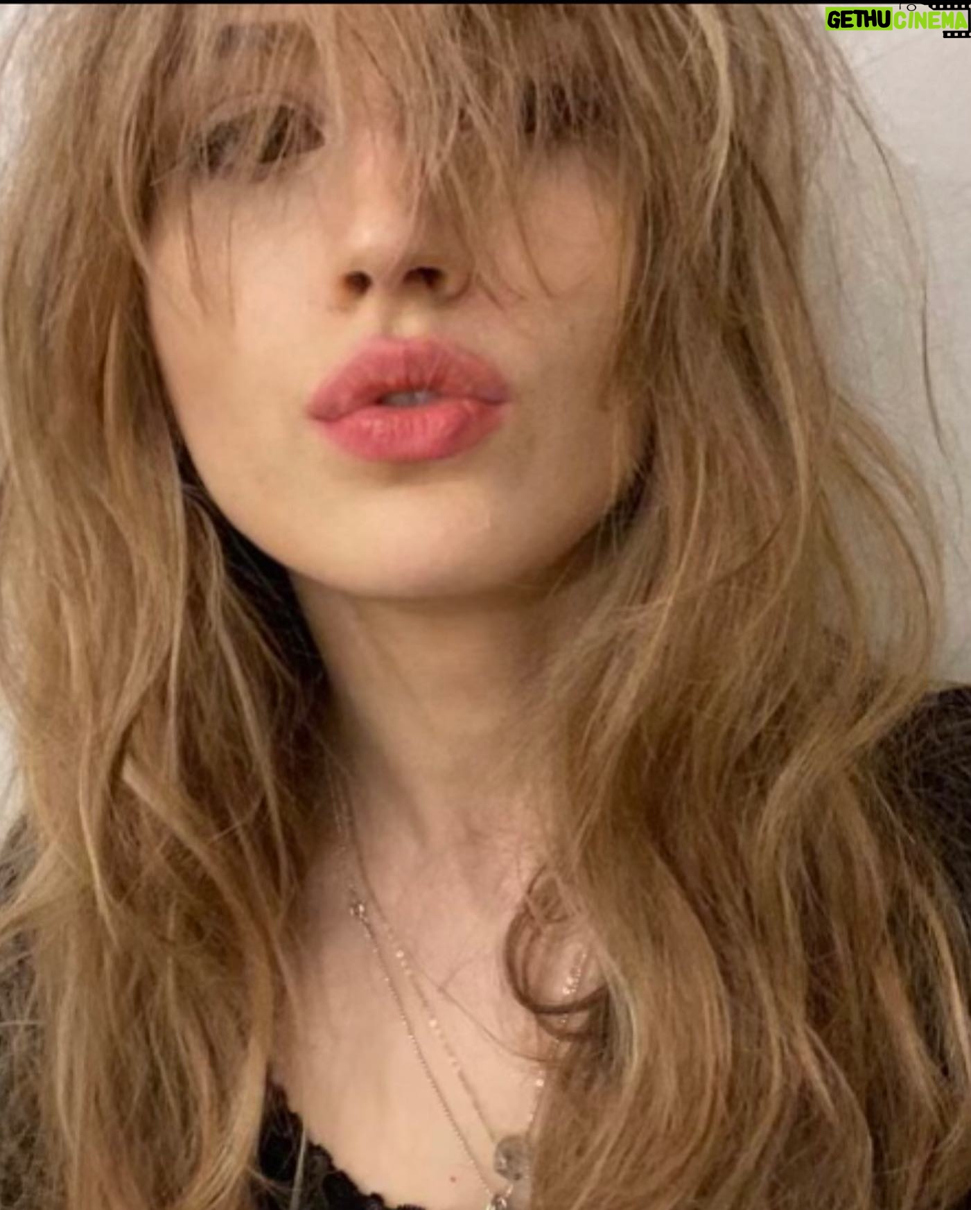 Aleen Keshishian - 1.1K Likes - Happy birthday to my favorite 20 year old @lu_lu_96! U r one of the most curious, talented, generous, kind, loyal, inspired and inspiring people I know. I love u sm - 🎂❤️🥰🧚🏼♀️💃🏻🎒🐰🐛🦋🍄💫🫐🥑