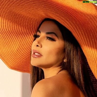 Aleida Núñez - 11.2K Likes - 🌅
Team Vip @Roccoteran @Alfredo.Cedillo
Fotografo: @e_sidebruno
Staylist: @kikehernandezv
Maquillaje: @viniziozaldivar
Peinado: @Pedroaudelo
www.aleidavip.com