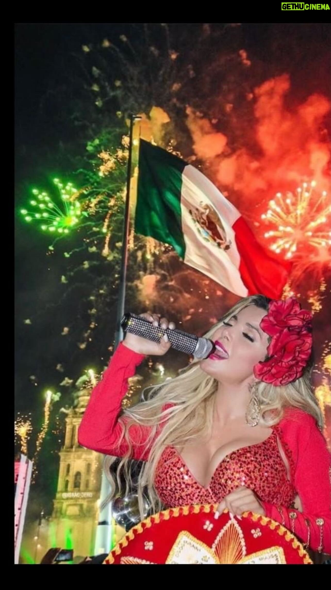 Aleida Núñez - 6.8K Likes - Gran noche con mi show de cumbia, me los llevo en el corazón ❤️💃🏼🎤🎉VIVA MÉXICO!!! #show #cumbia #aleidanuñez @joeles6 manager