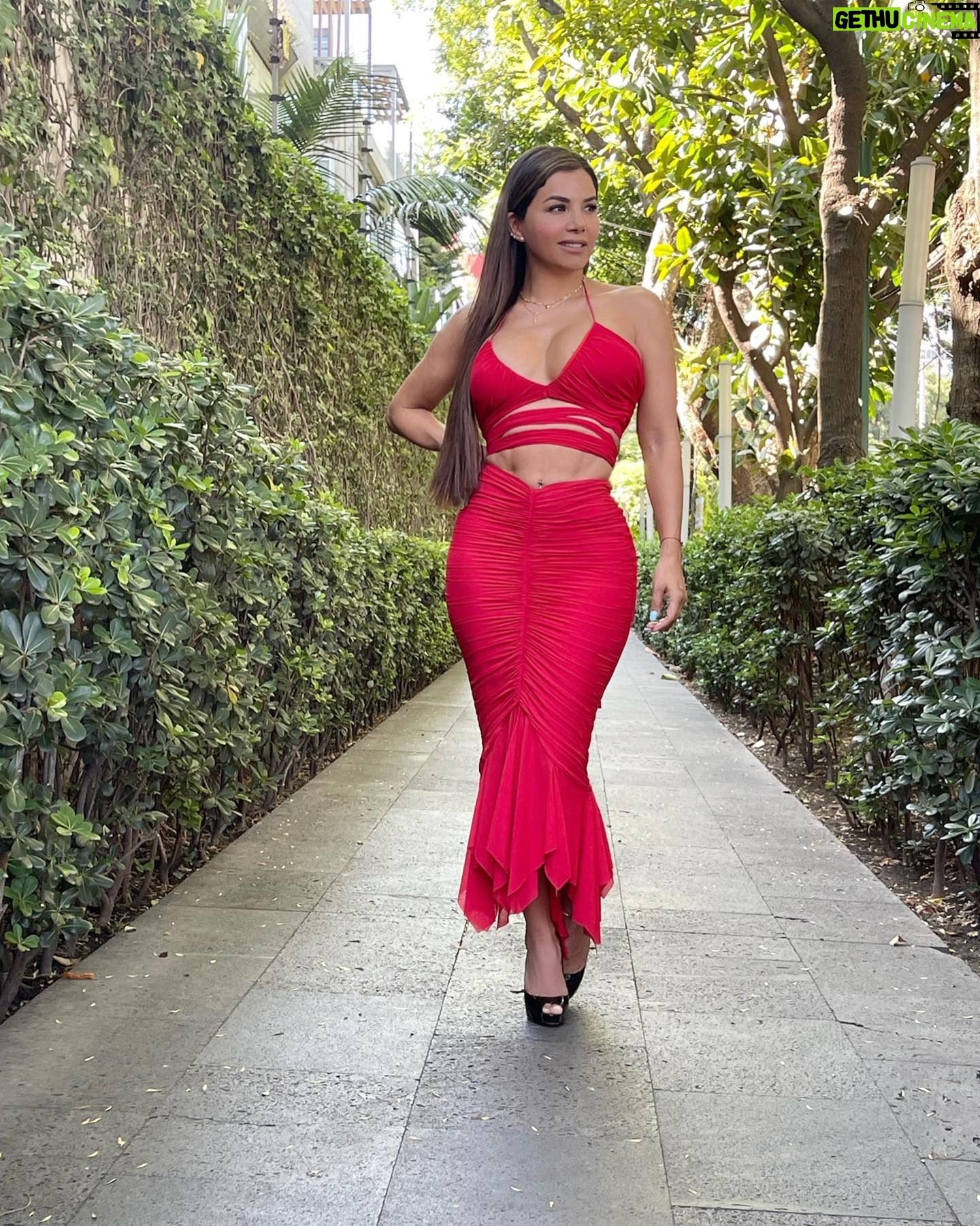 Aleida Núñez - 57.8K Likes - Les deseo lindo fin de semana❤️✨