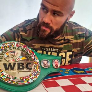 Alen Babic Instagram - I take a lot of pride in being myself lately.
Crazy Croatian as many labelled me, crazy Croatian who is one day away from boxing immortality. 🇭🇷
#hrv