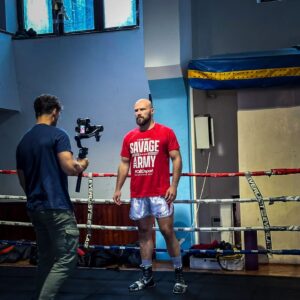 Alen Babic Instagram - "Boxing is the toughest and loneliest sport in the world. You've got all the fans, lots of hangers-on jumping up and shouting different words. But when you actually go in the ring, it's a very lonely and scary place. It's just you and the other guy." Frank Bruno 🥊
@polleosport.hr sa mnom od prvih dana,  ponosan sam na našu suradnju koja se nastavlja u istom tempu 🙏🏻
#truepeople #savagearmy