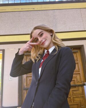 Alena Savostikova Instagram - ‘ 月にかわって、おしおきよ ‘ 🌙 
ᴅʀᴇᴀᴍ ʀᴏʟᴇ ᴛᴏ ᴘʟᴀʏ? …ᴡʜʏ, ꜱᴀɪʟᴏʀ ᴍᴏᴏɴ ᴏꜰ ᴄᴏᴜʀꜱᴇ!! ɴᴇᴇᴅ ᴛᴏ ᴍᴀɴɪꜰᴇꜱᴛ ᴍʏ ᴀɴɪᴍᴇ ᴅʀᴇᴀᴍꜱ ɪɴᴛᴏ ʀᴇᴀʟɪᴛʏ