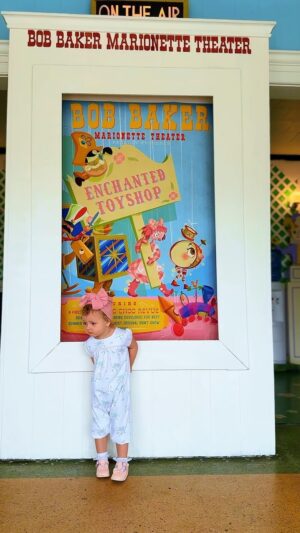 Alessandra Torresani Instagram - Bob Baker Marionette Theater: Enchanted Toy Shop 🧸