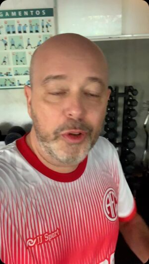 Alex Escobar Instagram - Olha a rotina voltando aí, gente!!!