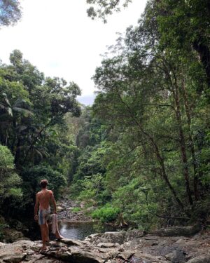 Alex Fitzalan Instagram - a wholesome afternoon hike
