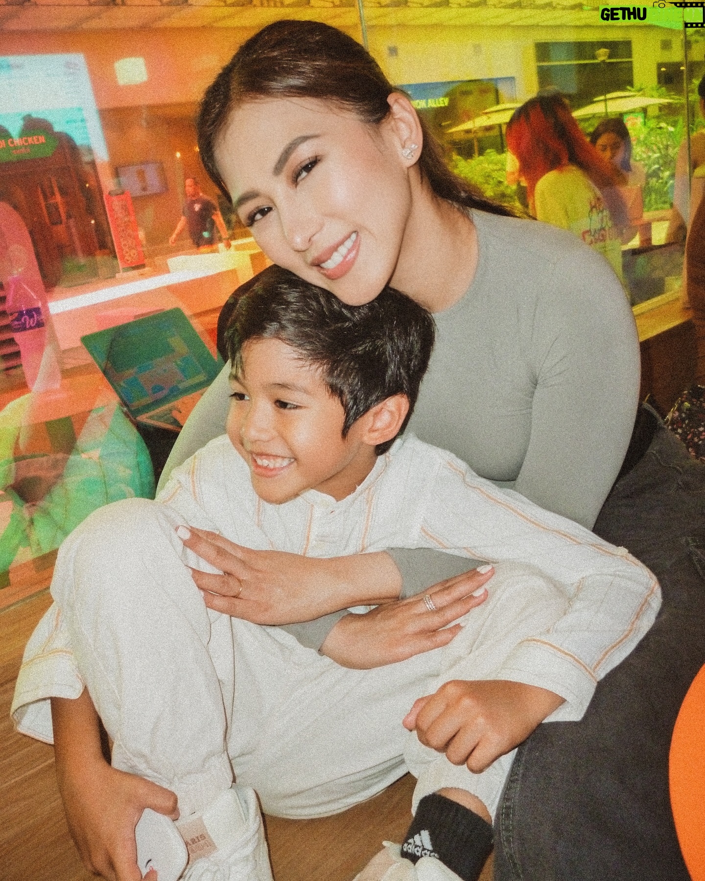 Alex Gonzaga - 203.1K Likes - Our @bububars cafe date!!! Syempre ako nag-aya pero dahil kasama ang ate, sya pinagbayad ko. Matik na yan samin mga bunso kapag kasama panganay 😂🫣