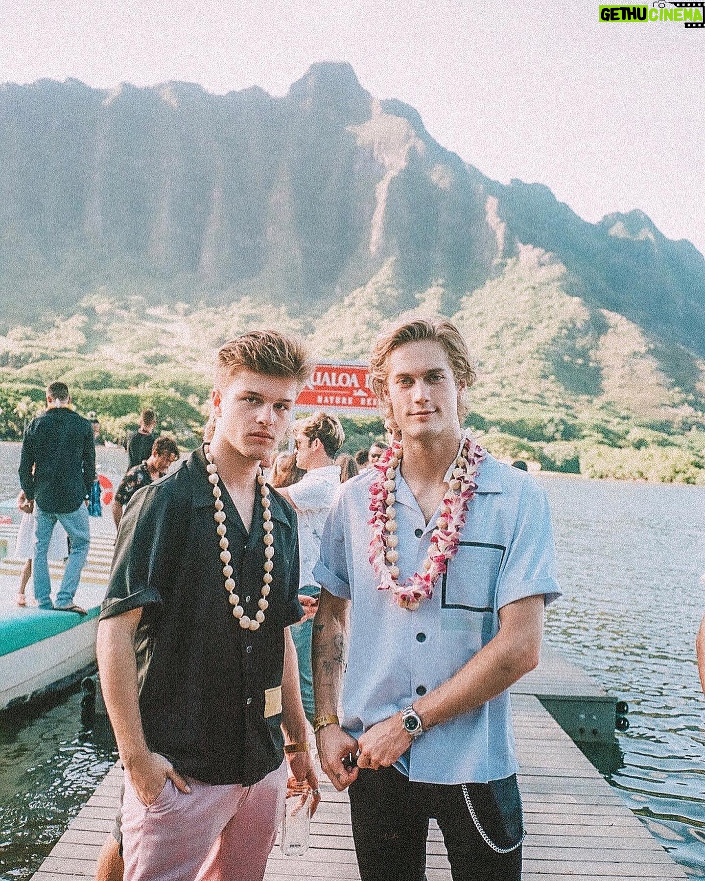 Alex Lange - 82.8K Likes - last week, i went out to hawaii with the team @karmagawa and @savethereef for the premiere of their new documentary. over there, i learned countless lessons about the importance of our oceans and how we impact them. i encourage you all to learn more about what we can do to make a difference: a small change in daily routine could make a huge difference in our future 🙌🏼🖤 thank you @timothysykes and @badboi for the experience.