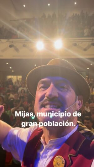 Álex O'Dogherty Instagram - De gran población y de mejor rollo. Es que Málaga… me puede. Gracias por tanto. Seguimos!!!